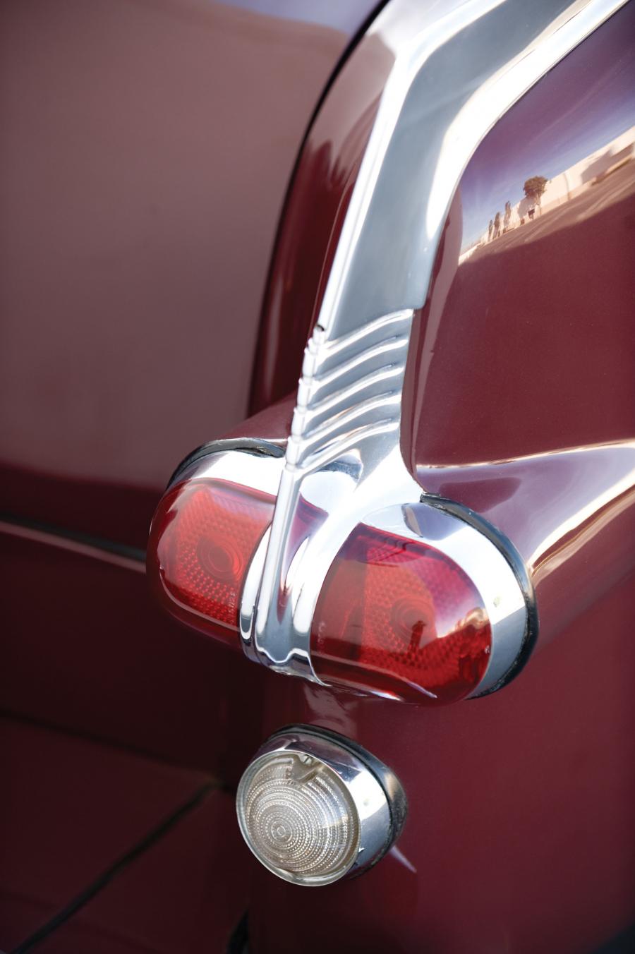  Packard Caribbean Convertible 1953 года  (фото 19 из 50)